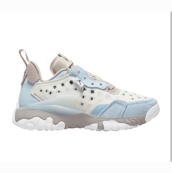 Jordan Shoes - 💎 HP 💎 Jordan Delta 2 Streetwear Shoes size 8 for Women